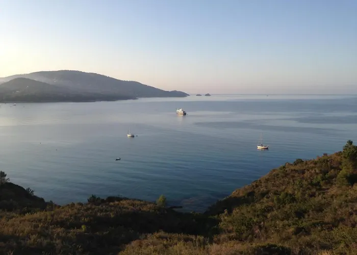 Da 2 Fino A 4 Persone Giardino קאפוליברי