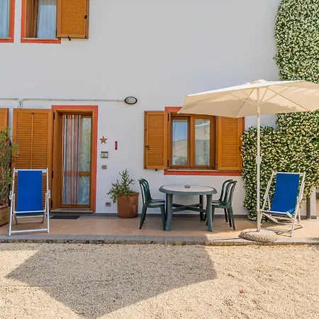 Da 2 Fino A 4 Persone Giardino *